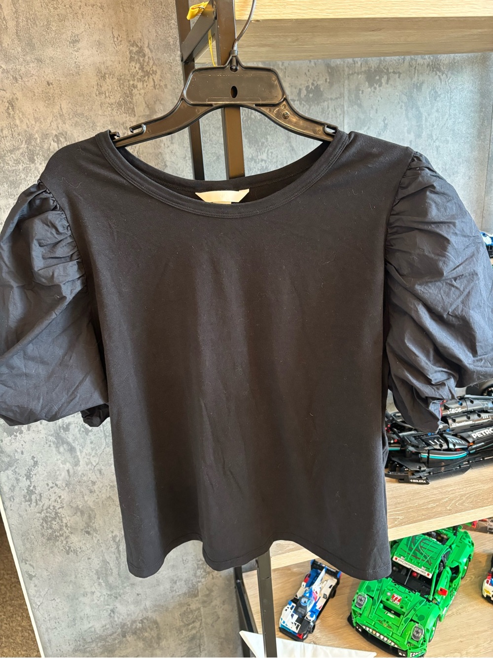H&M Black Puff-Sleeve Short Sleeve Top